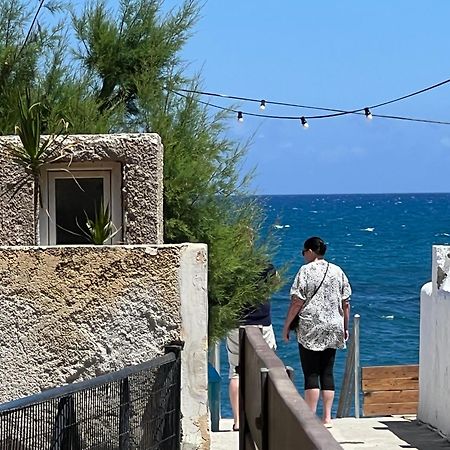 Artemis Rooms Two Steps By The Sea Платаньяс Экстерьер фото